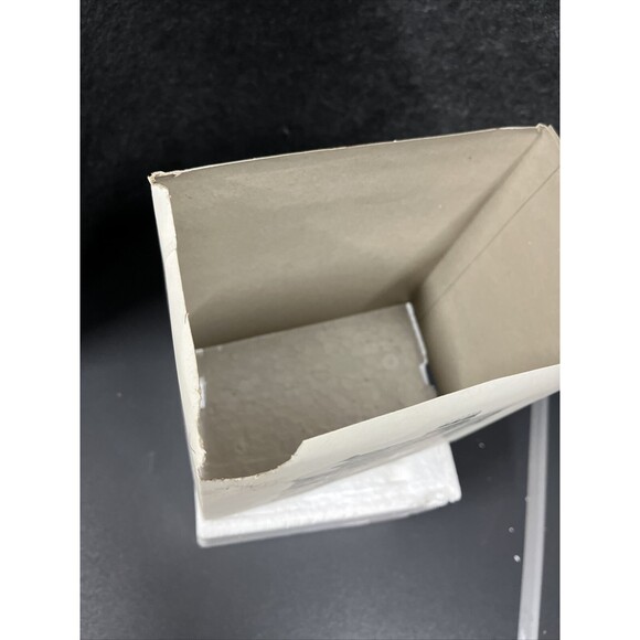 Dept  56 “GEO Weeton Watchmaker” Heritage Dickens Village Series #5926-9 W/ Box‎ - Picture 10 of 10